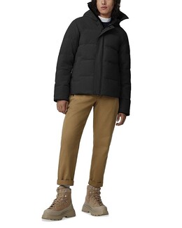 Canada Goose: Чёрный пуховик  MacMillan
