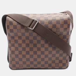 Louis Vuitton: Коричневая сумка 