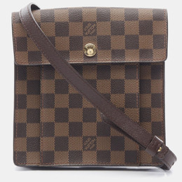 Louis Vuitton: Коричневая сумка 