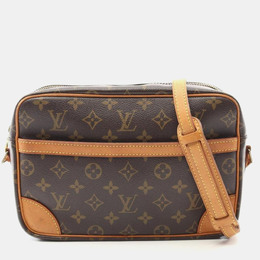 Louis Vuitton: Коричневая сумка через плечо 