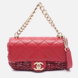 Chanel: Красная сумка 