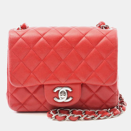 Chanel: Красная сумка 
