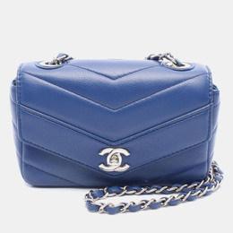 Chanel: Голубая сумка 