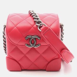 Chanel: Красная сумка 