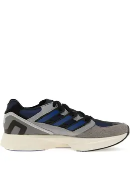 adidas: Кроссовки  Equipment