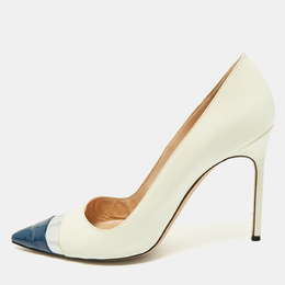 Manolo Blahnik: Белые туфли 