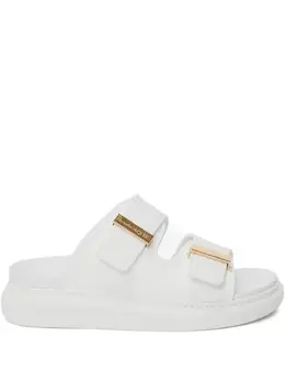 Alexander McQueen: Белые сандалии 