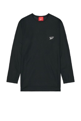 Reebok: Тёмная футболка 