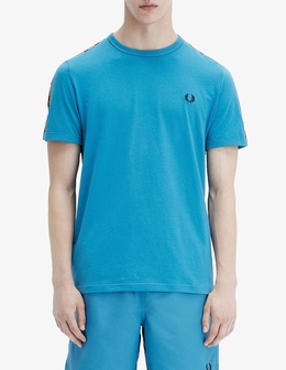 Fred Perry: Светлая футболка 