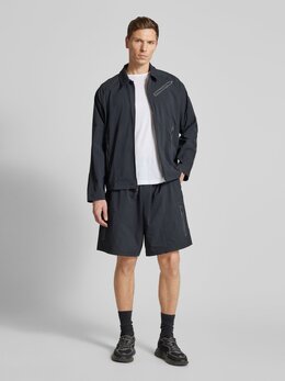 Under Armour: Спортивная куртка 