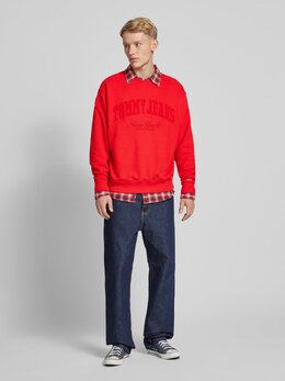 Tommy Jeans: Красная толстовка 