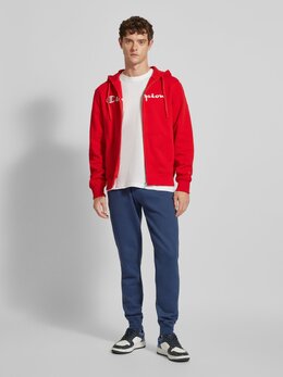 Champion: Красная толстовка 