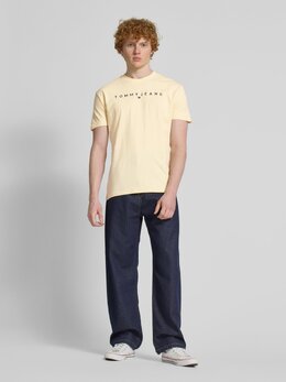 Tommy Jeans: Прямая футболка 