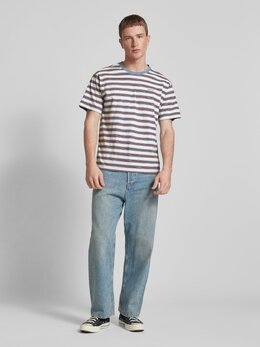 Levi's: Тёмная футболка 