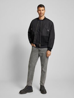 Armani Exchange: Чёрная куртка 