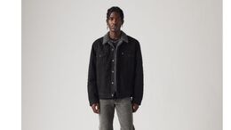 Levi's: Чёрная куртка 