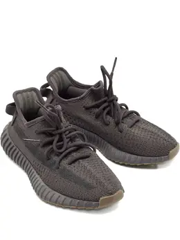 adidas Yeezy: Тёмные кроссовки 