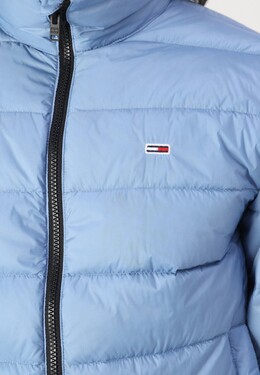 Tommy Jeans: Чёрный пуховик 