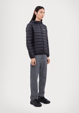 EA7 Emporio Armani: Чёрный пуховик 
