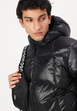 Lacoste: Чёрный пуховик 