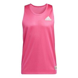 Adidas: Спортивная футболка 
