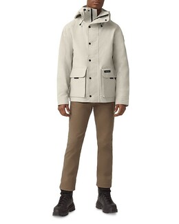 Canada Goose: Серая куртка 