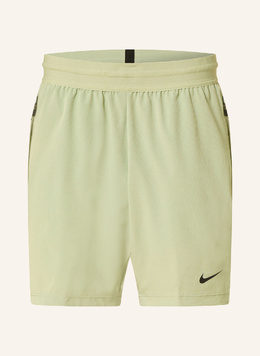 Nike: Зелёные шорты 