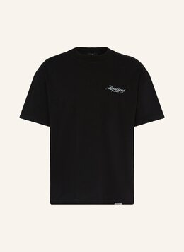 Represent: Чёрная футболка 