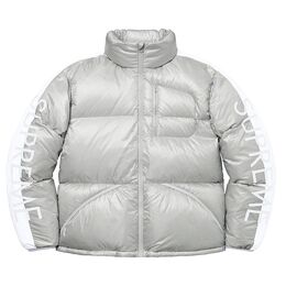 Supreme: Белая куртка 