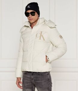 Calvin Klein Jeans: Белая куртка 