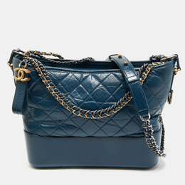 Chanel: Голубая сумка 