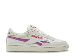 Reebok: Белые кроссовки  Club C Revenge