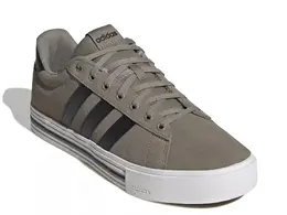 Adidas: Кроссовки  Daily
