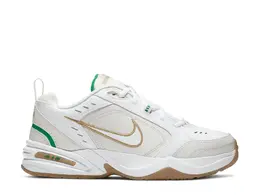 Nike: Белые кроссовки  Air Monarch IV