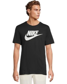 Nike: Чёрная футболка  Sportswear