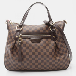 Louis Vuitton: Коричневая сумка 