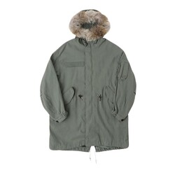 Visvim: Светлый пуховик 