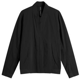 Arc'teryx Veilance: Чёрная куртка 