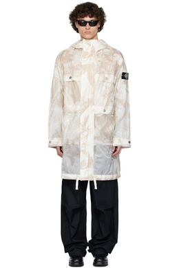 Stone Island: Бежевый пуховик 