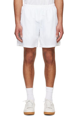 Fred Perry: Белые шорты 