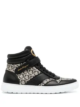 Ferragamo: Чёрные кроссовки  Gancini