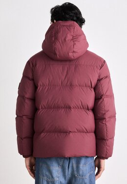 Tommy Jeans: Бордовый пуховик  Essential