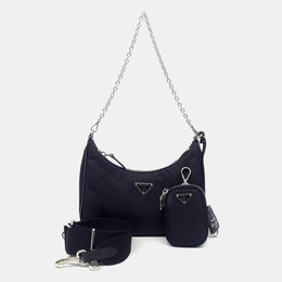 Prada: Чёрная сумка 