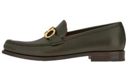Ferragamo: Зелёные кроссовки  Gancini