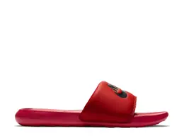 Nike: Красные сандалии  Victori One
