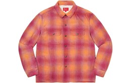 Supreme: Бежевая куртка 