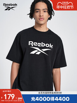 Reebok: Чёрная футболка 