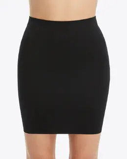Spanx: Чёрная юбка 