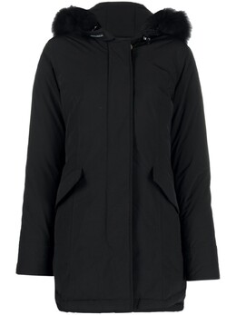 Woolrich: Чёрный пуховик  Arctic