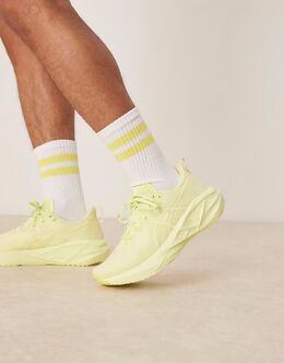 Asics: Кроссовки  Novablast